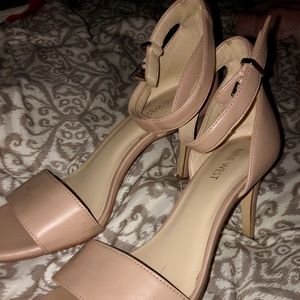 Nine West Izzy Wizzy size 7 heels